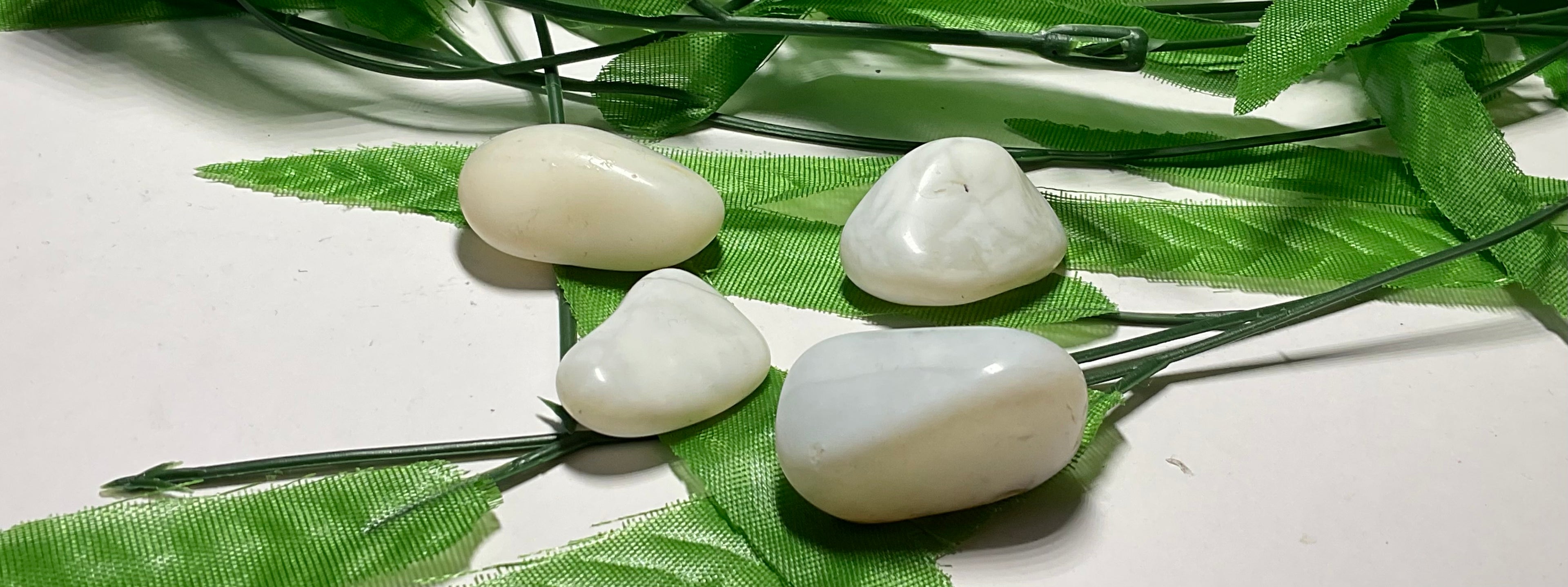 White Opal - Tumbled (Brazil, 3/4" To 1")